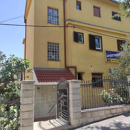 Eros Guesthouse Split Exterior photo