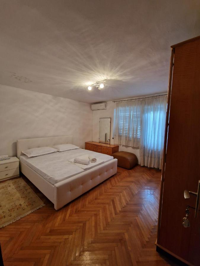 Eros Guesthouse Split Exterior photo
